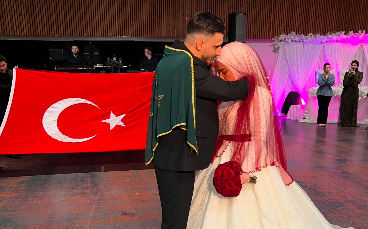 Trabzonlu Hasan Erkan’ın Oğlu Ensar Erkan, Rukiye Şahin ile Dünya Evine Girdi!