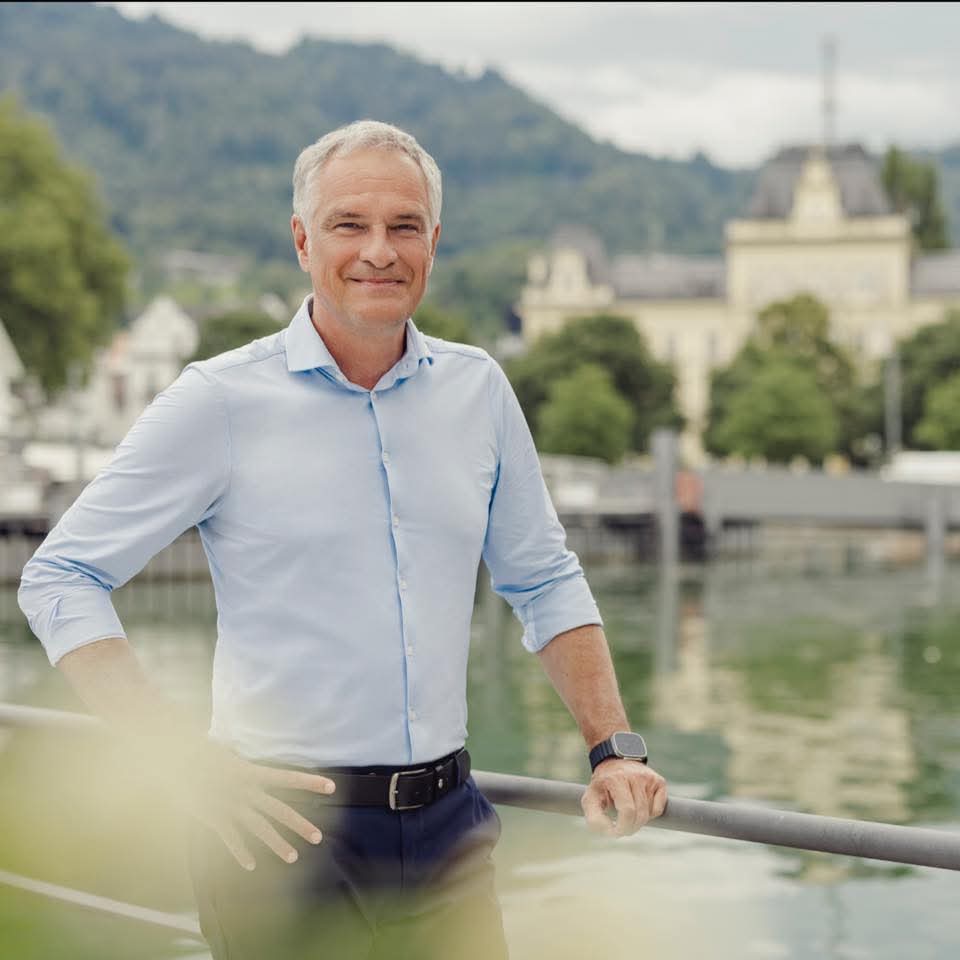 Bludenz'de Süper Rekabet: Tecrübeli Lider Mario Leiter Yarışı Önde Götürüyor