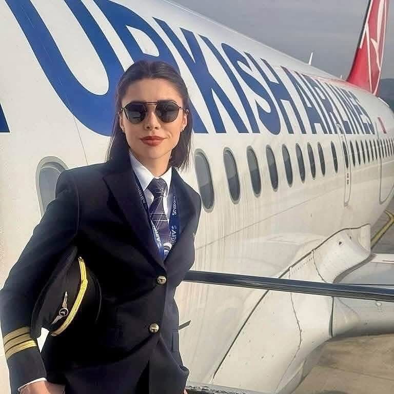 Ordu’nun İlk Kadın Pilotu Esra Öcal, İlk Uçuşunu Gerçekleştirdi Ordu’nun İlk Kadın Pilotu Esra Öcal, İlk Uçuşunu Gerçekleştirdi