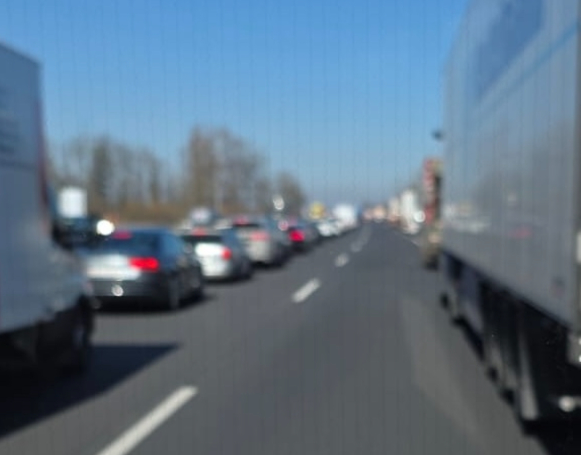 Rheintal Otobanı’nda Zincirleme Kaza: 3 Yaralı, Trafikte Aksamalar Rheintal Otobanı’nda Zincirleme Kaza: 3 Yaralı, Trafikte Aksamalar
