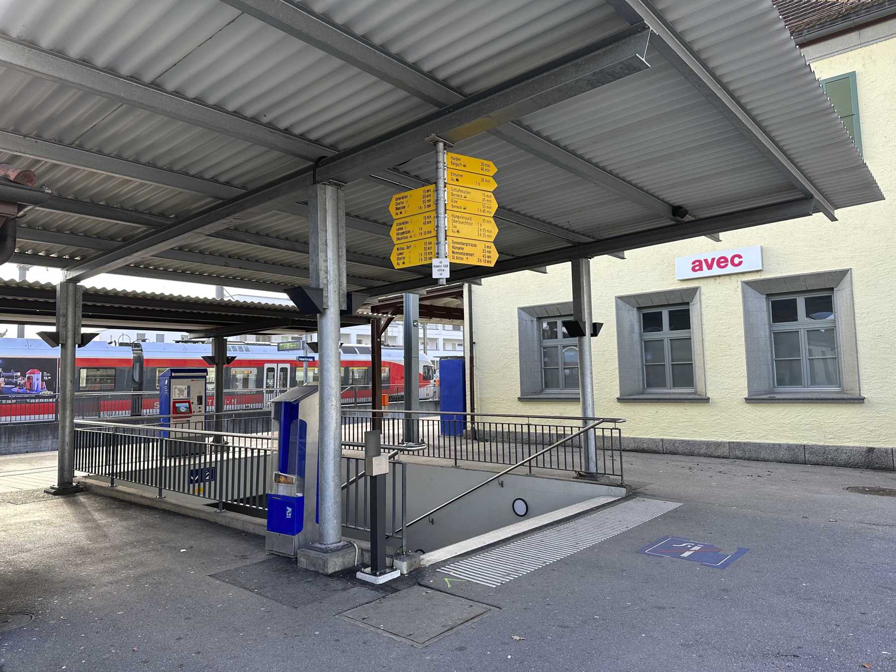 İsviçre’de Cinayet Şoku: Heerbrugg Tren İstasyonunda Bir Kişi Hayatını Kaybetti, 34 Yaşındaki Zanlı Gözaltında