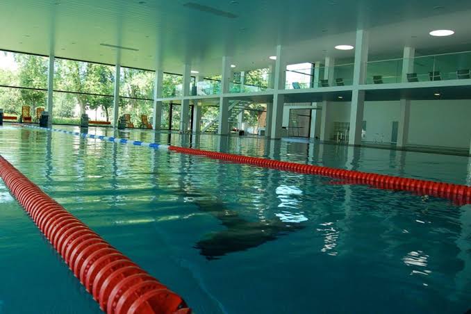 Dornbirn Şehir Havuzu’nda “Müslüman Karşıtı Irkçılık” Tartışması