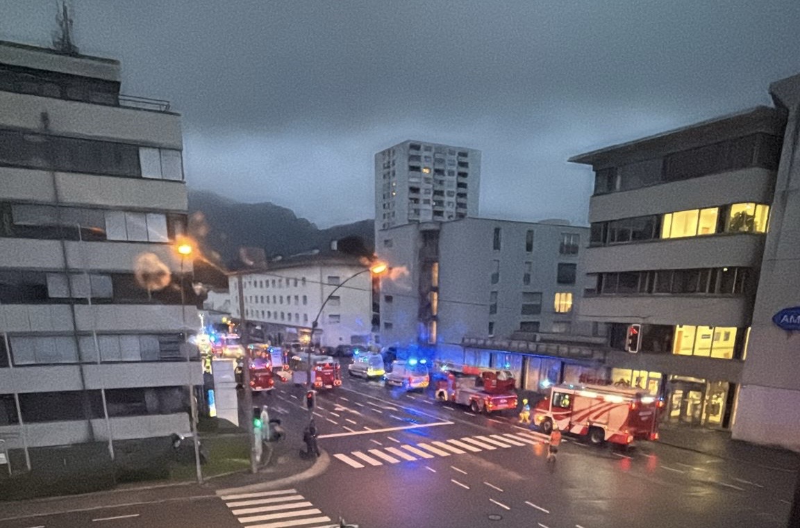 Bregenz’de Yangın Paniği: 63 Kişi Tahliye Edildi