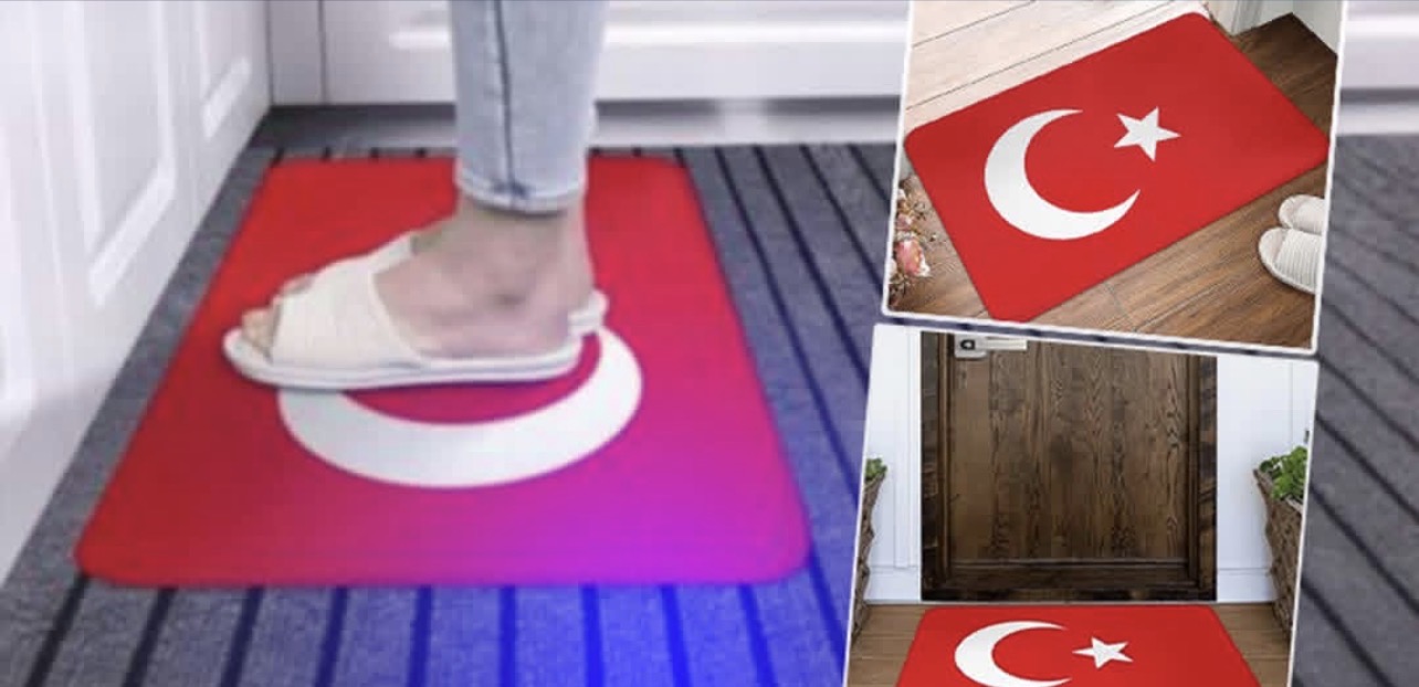 Amazon’da Türk Bayrağı Paspas Skandalı: Tepkiler Çığ Gibi Büyüyor Amazon’da Türk Bayrağı Paspas Skandalı: Tepkiler Çığ Gibi Büyüyor